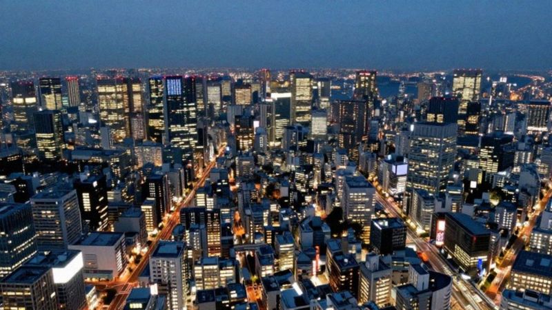 Jak dług publiczny wpływa na gospodarkę Japonii?