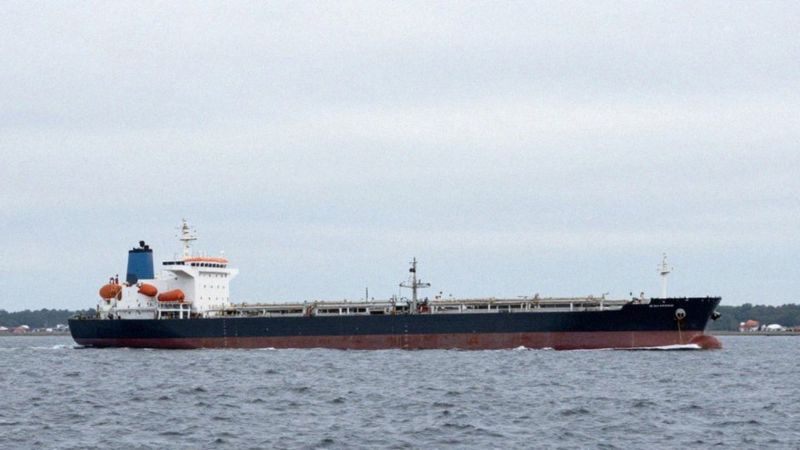 Jakie morskie szlaki i porty obsługują import ropy?