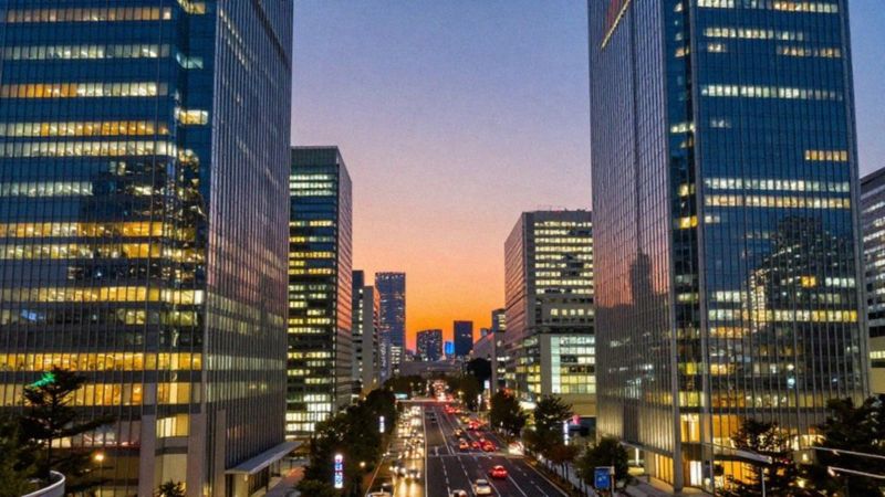 Jakie sektory napędzają gospodarkę Japonii?