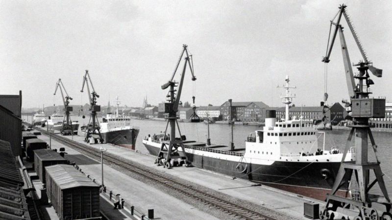 Jak rozbudował port w Gdyni i rozwijał gospodarkę morską?