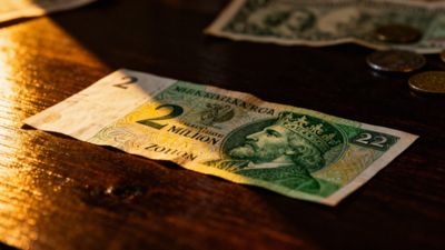 2 miliony starych złotych — ile to nowych? Przelicznik i historia denominacji
