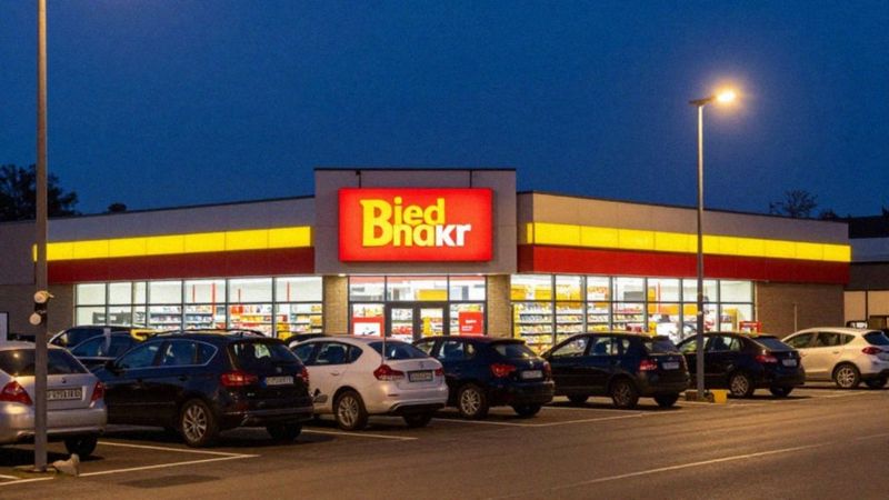 Jakie będą godziny otwarcia Biedronki 28 marca?