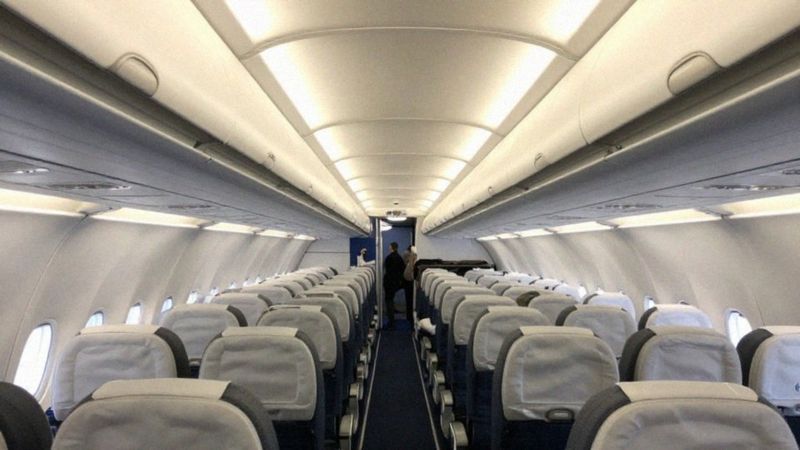 Jak wyglądają grafiki i dyżury stewardessy?