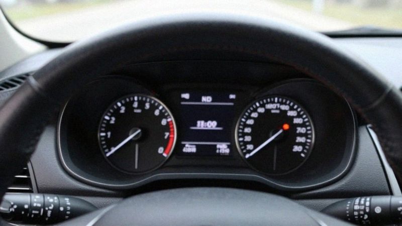 Jak obliczyć średnie spalanie samochodu?