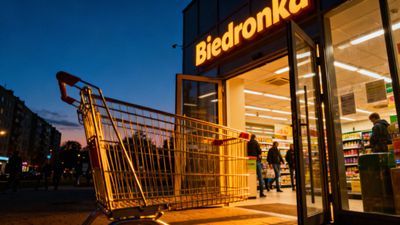 Czemu Biedronki są otwarte w niedziele? Odpowiedzi na najważniejsze pytania