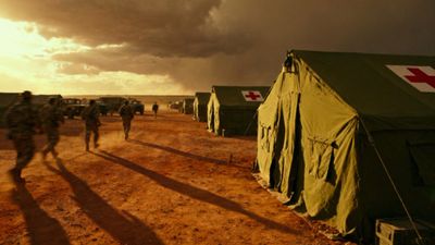Ile zarabia medyk w wojsku? Wynagrodzenie, dodatki i możliwości awansu