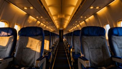 Ile zarabia stewardessa w Enter Air? Wynagrodzenie i możliwości rozwoju