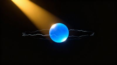 Jak powstaje pole elektryczne? Zrozumienie mechanizmów i właściwości