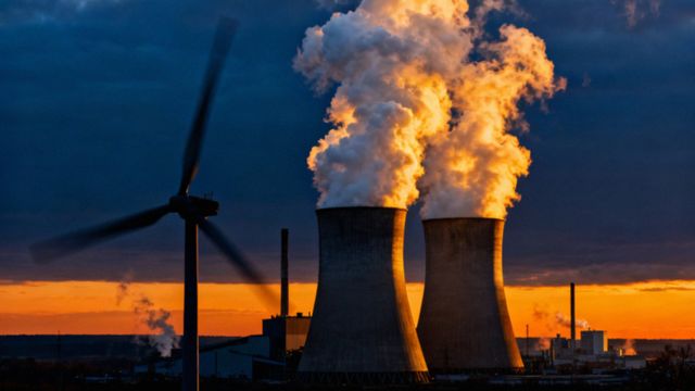 Jakie są główne źródła emisji gazów cieplarnianych? Zrozumienie problemu i działania