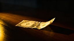 Spadek siły nabywczej pieniądza — przyczyny, skutki i ochrona oszczędności