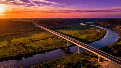 Via Baltica przez Łomżę — kluczowa trasa E67 i jej znaczenie