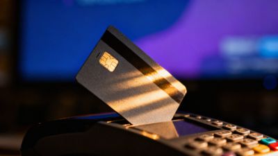 Wirtualna karta debetowa PayPal — co musisz wiedzieć o jej zaletach i funkcjach?